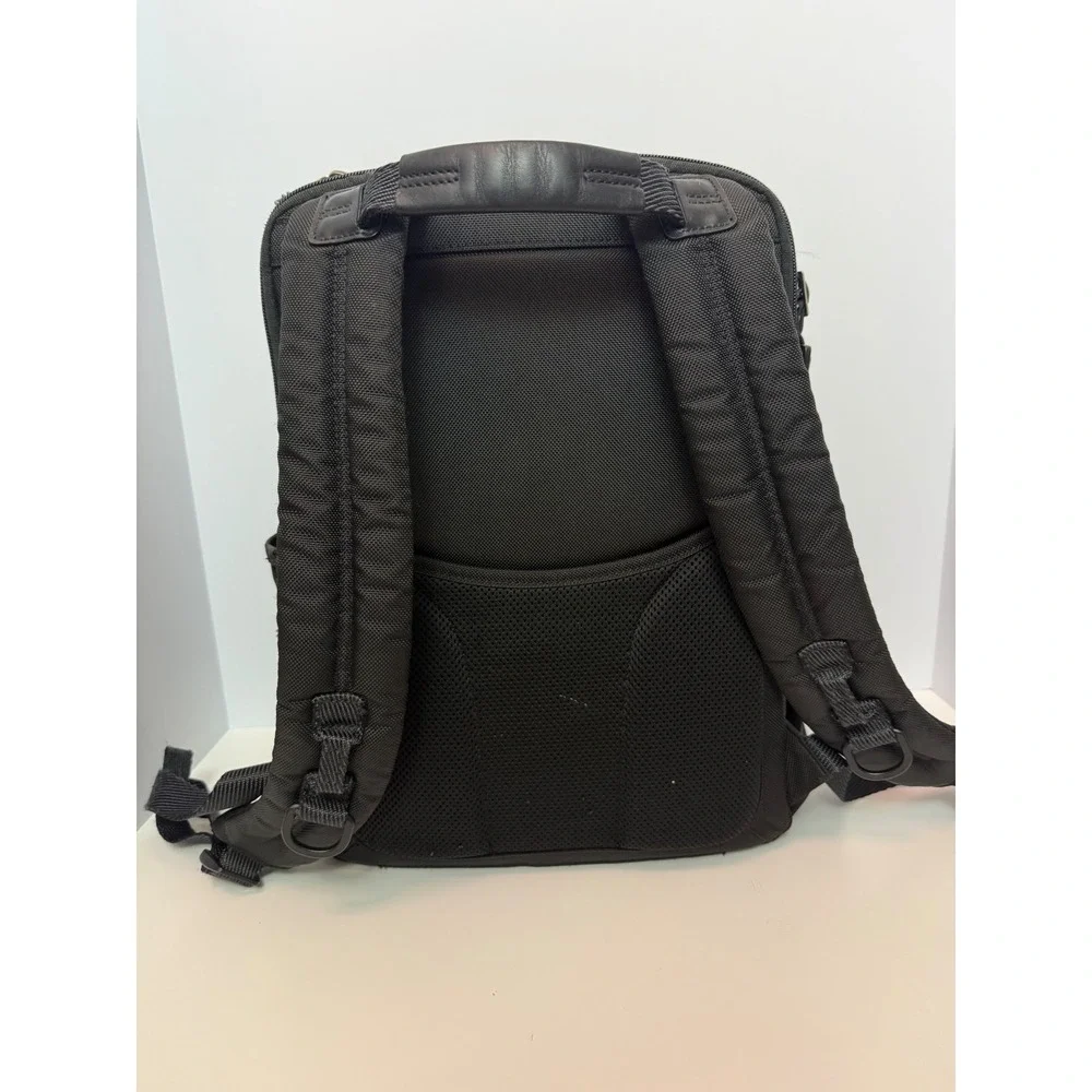 Tumi fremont thornhill